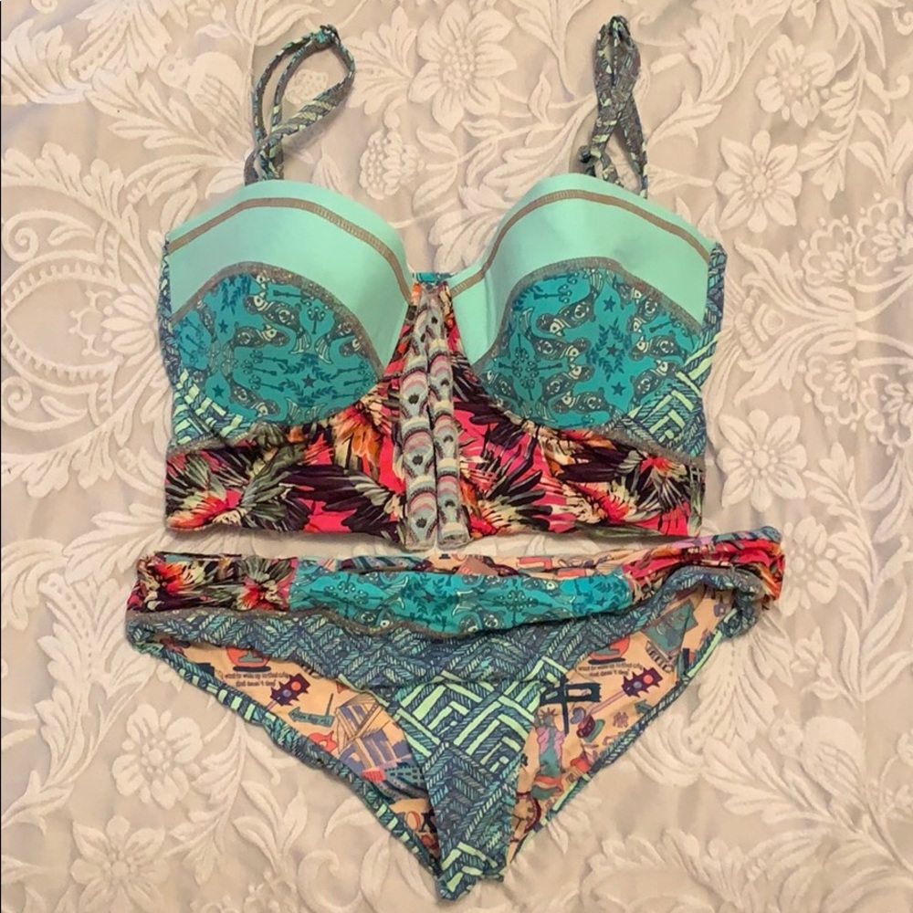 Maaji bathing suit. Top L and bottoms M